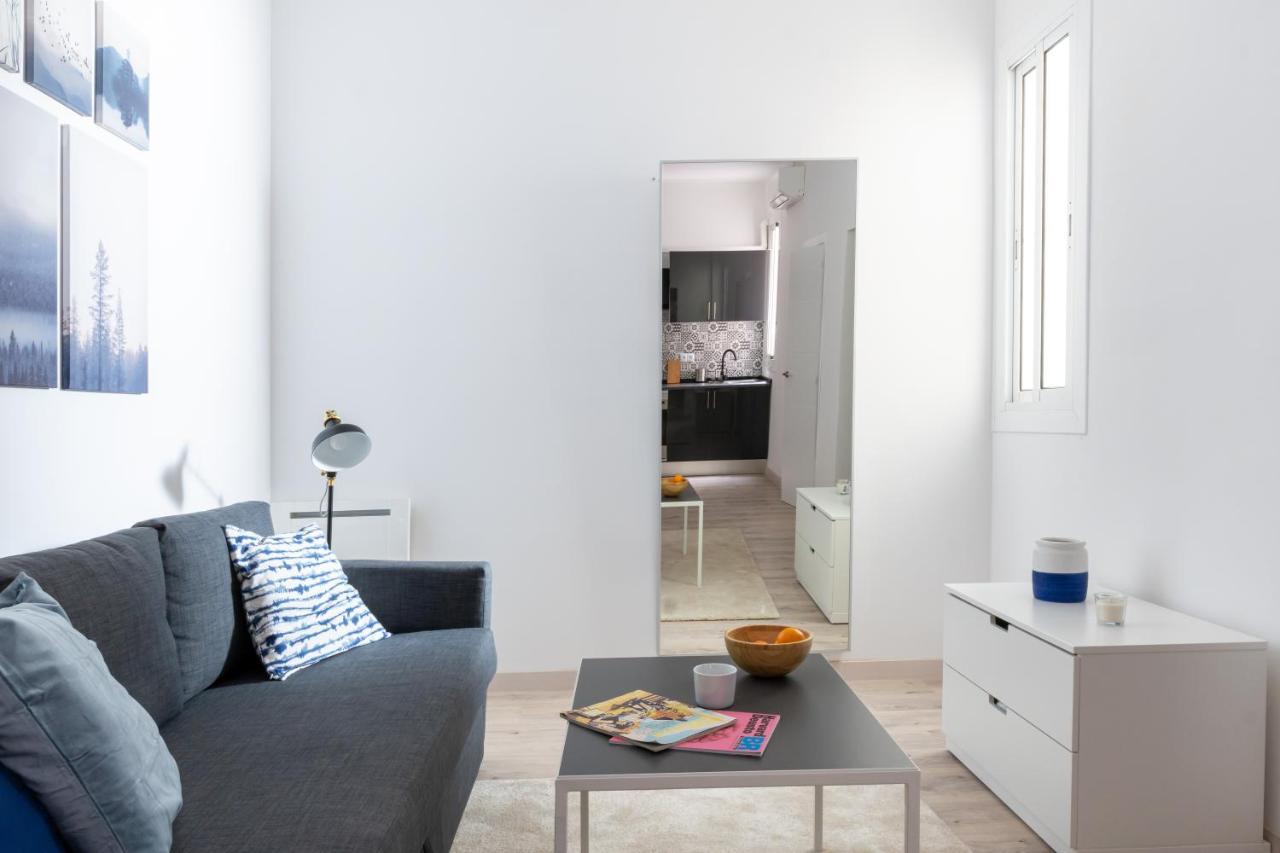 Cozy Studio Apartment 5 Min From Camp Nou Barcelona Eksteriør billede